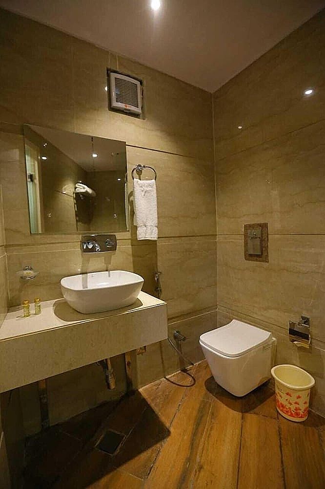 Hotel City Star Near Taj Mahal Deluxe Room 12