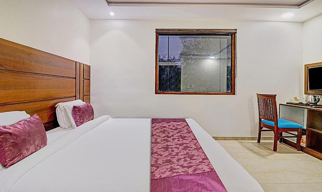 Hotel City Star Near Taj Mahal Deluxe Room 3