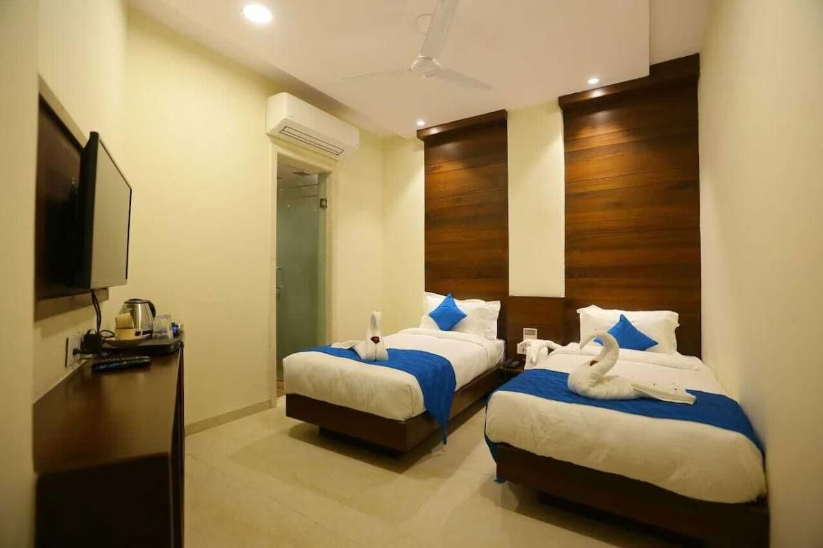 Hotel City Star Near Taj Mahal Deluxe Room 8