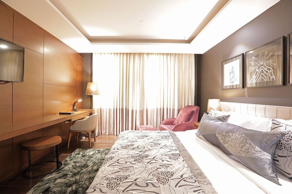 City Westend Classic Room 8