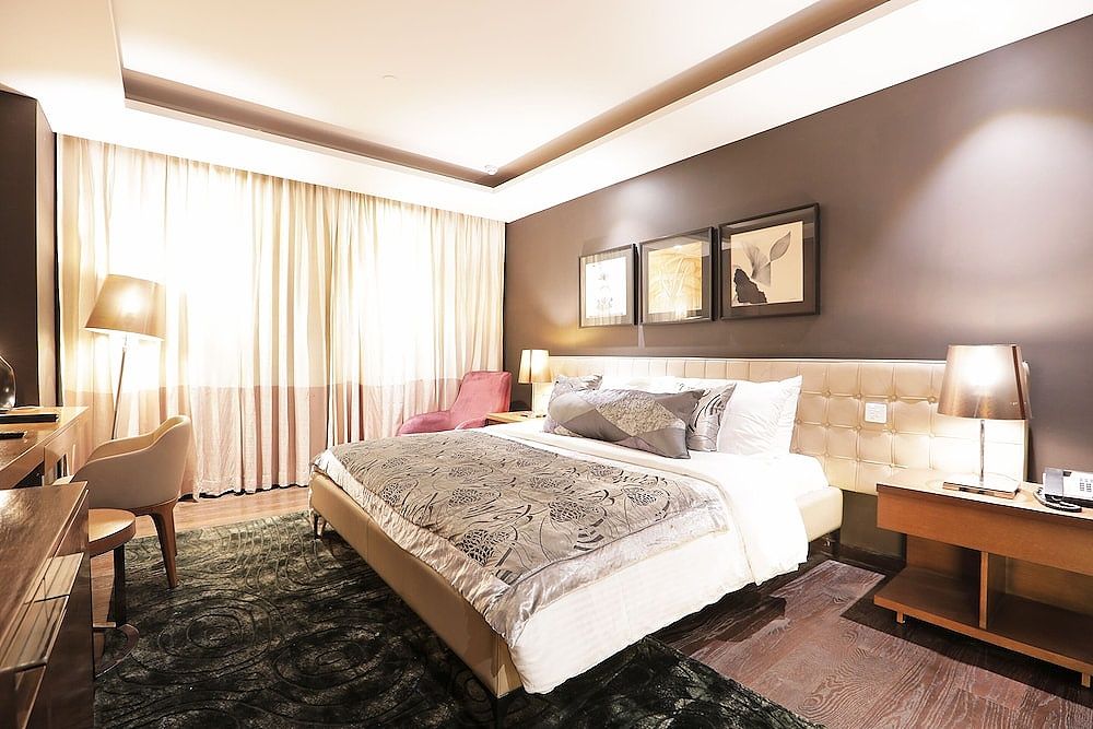 undefined City Westend 4