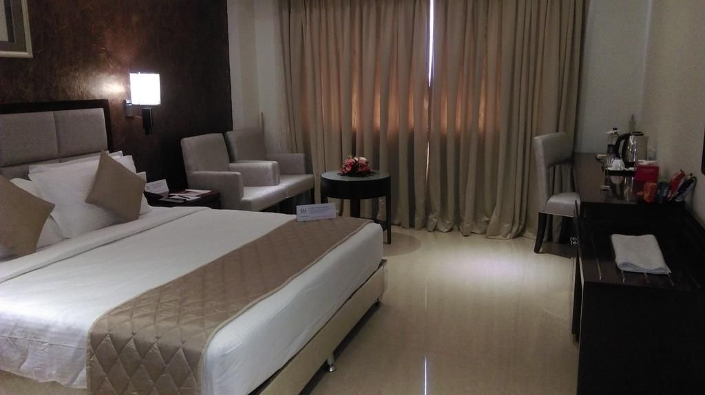 Saj Suite