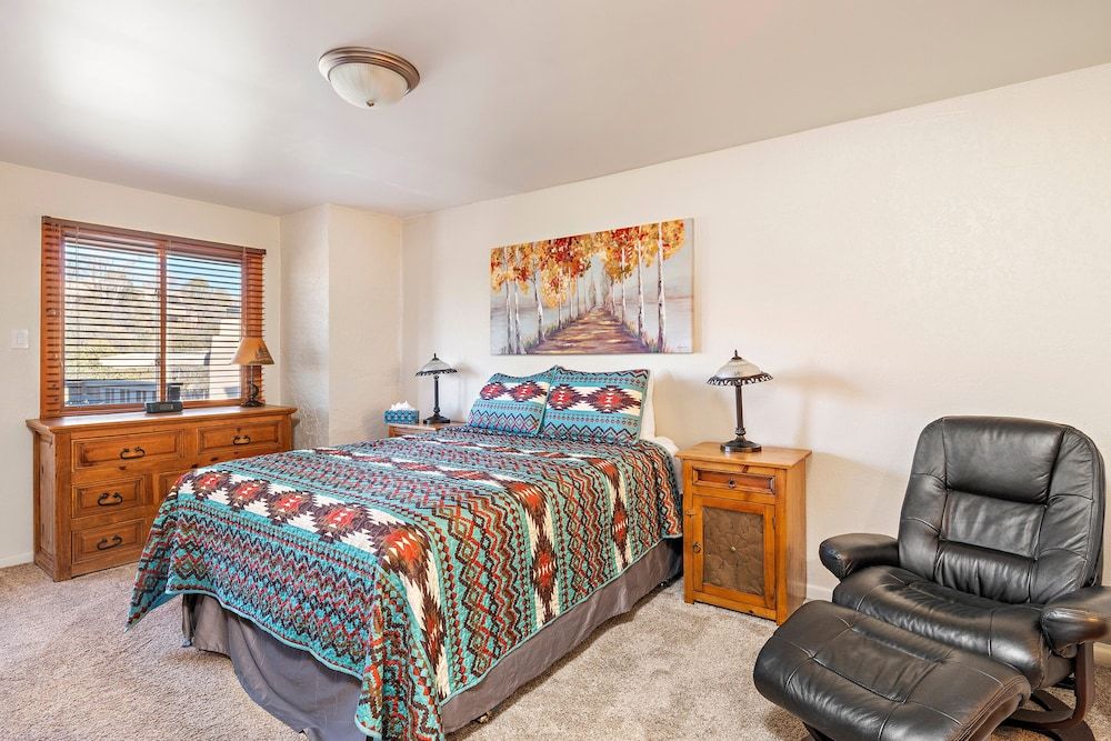 Fort Marcy Hotel Suites by All Seasons Resort Lodging 2-Bedroom Condominium 8