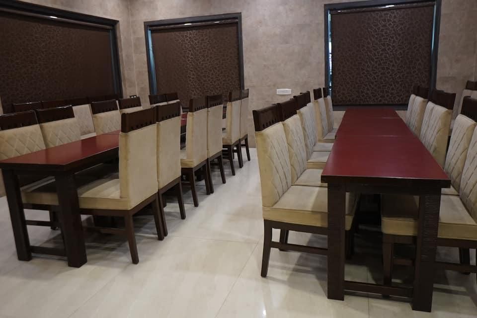 undefined Park Regency 4