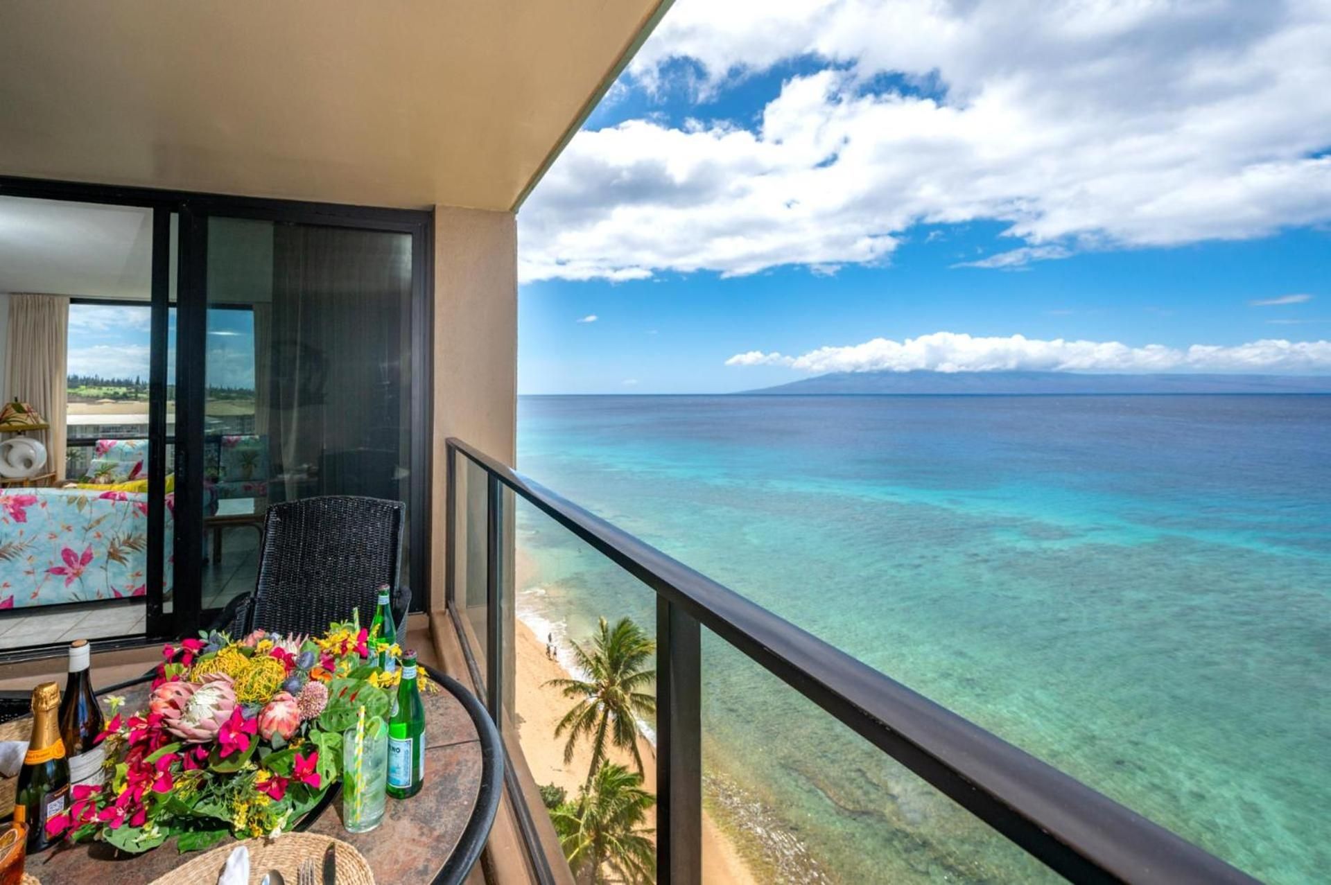 KBM Resorts FREE CAR Mahana Oceanfront 2-Bedroom Penthouse with Whale Watching MAH-1219