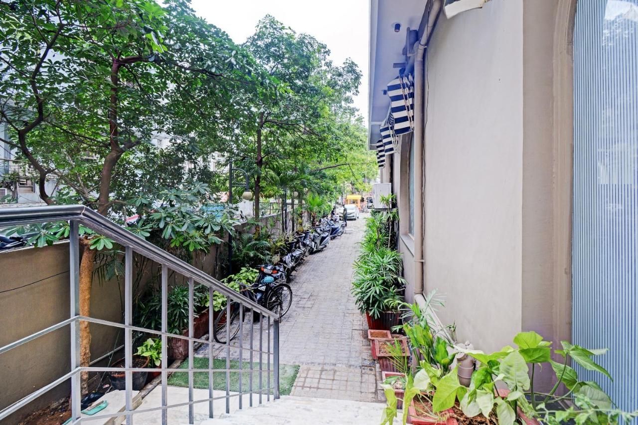 undefined OYO Collection O 80885 Hotel Garden View 6