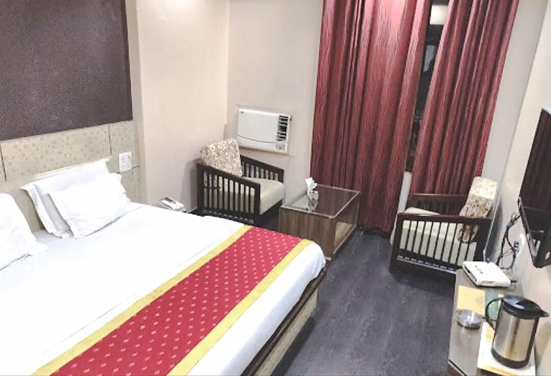 undefined Sun City Hotel 9