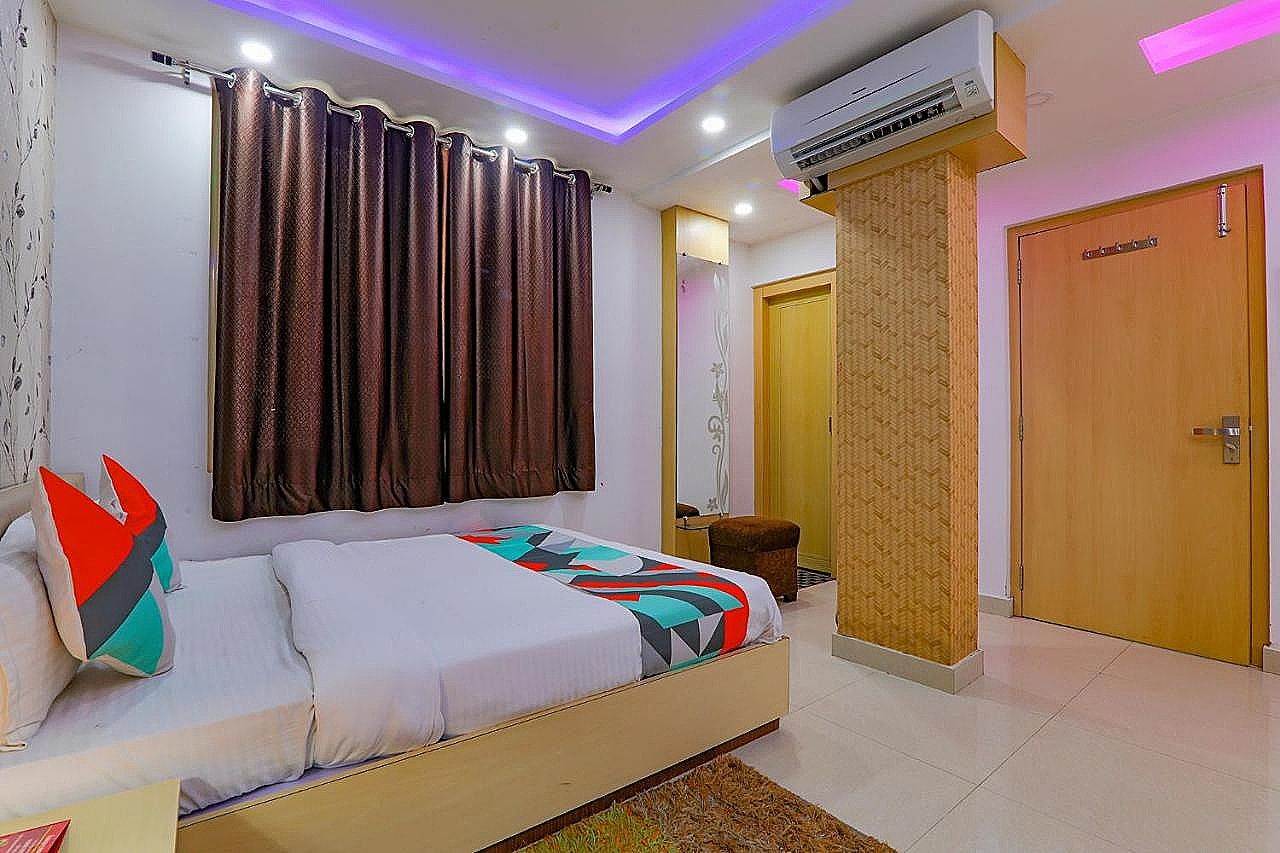 FabExpress Moti Mahal Deluxe Room 15