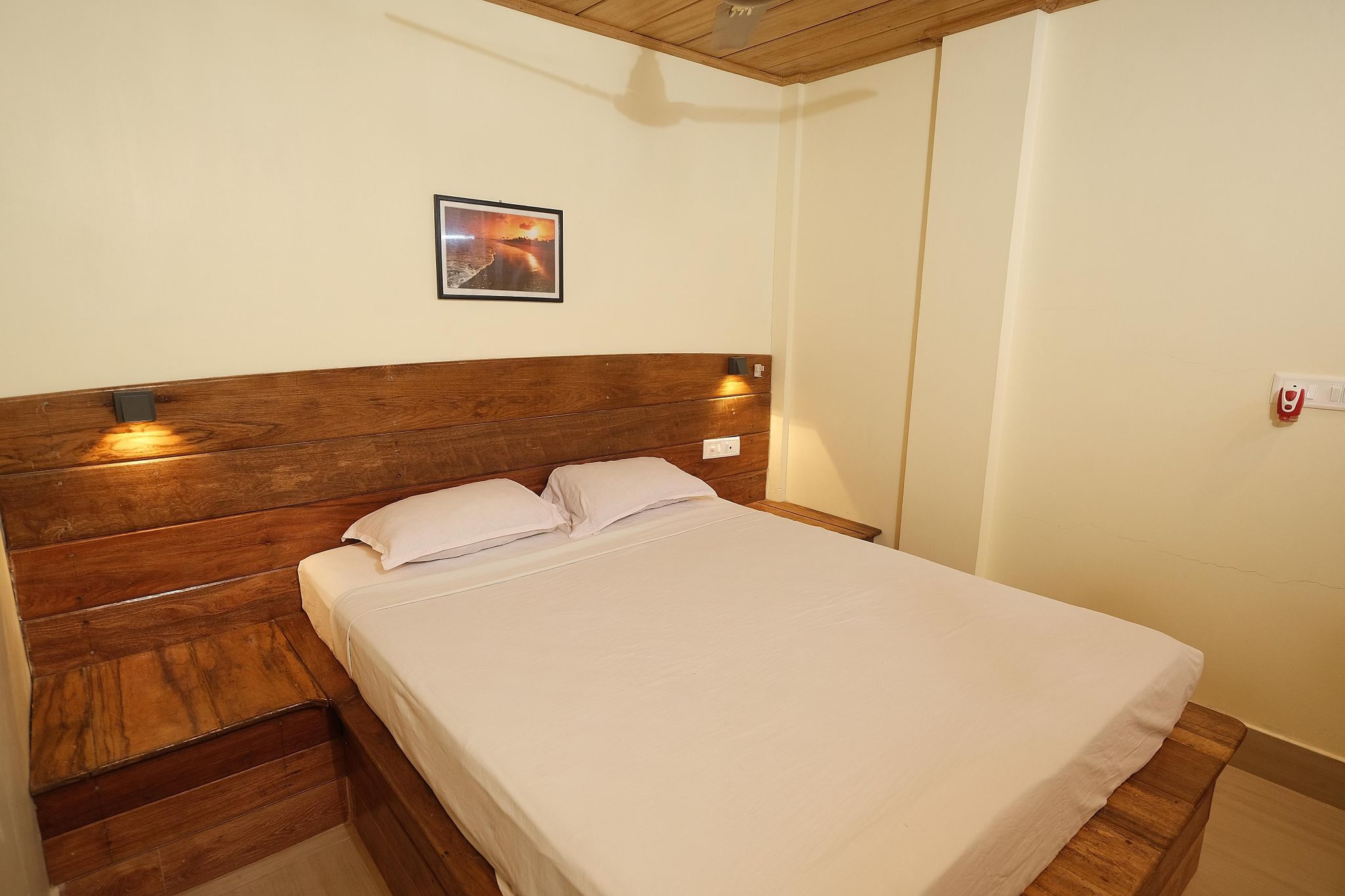 Pristine Beach Resort STD AC