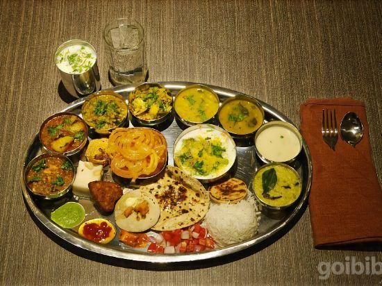 Food & Dining