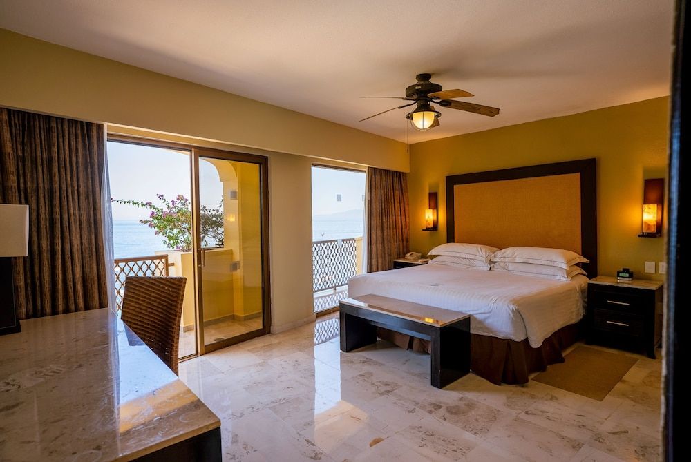 Master Suite Sea Front View Premium Level