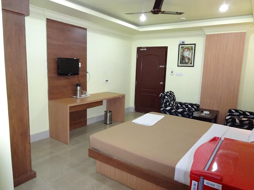 Collection O Hotel Durga Deluxe Double or Twin 3