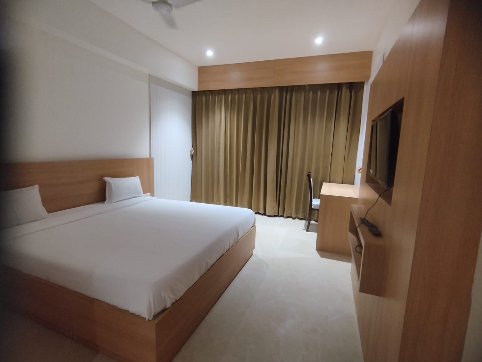 Premium Room