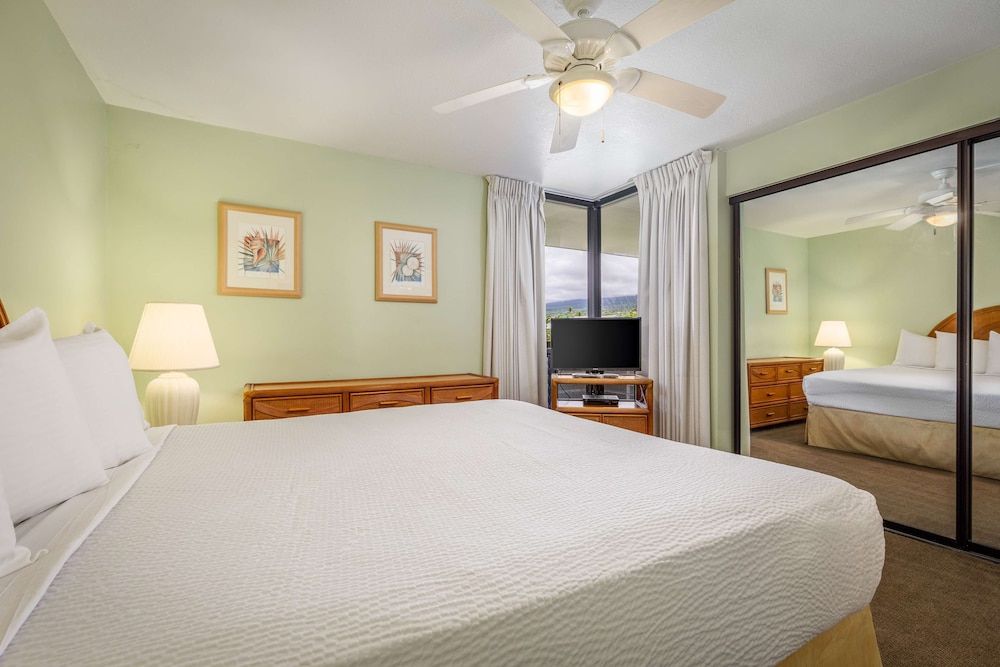 Aston Kona by the Sea Suite, 1 Bedroom, Partial Ocean View (2 Bathrooms) 2