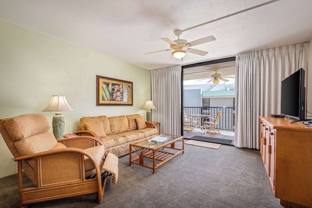 Aston Kona by the Sea Suite, 1 Bedroom, Partial Ocean View (2 Bathrooms) 4