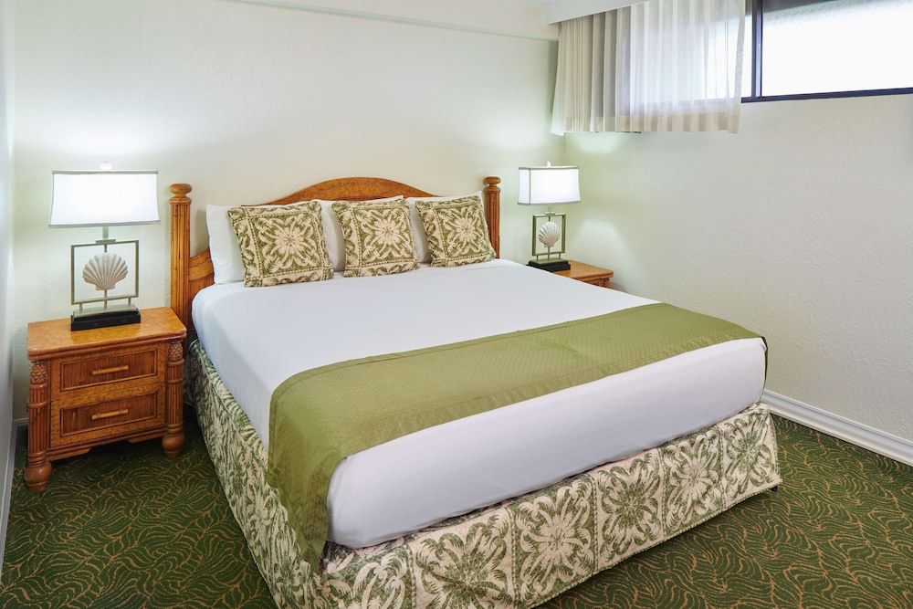 Suite (2 Bedroom)