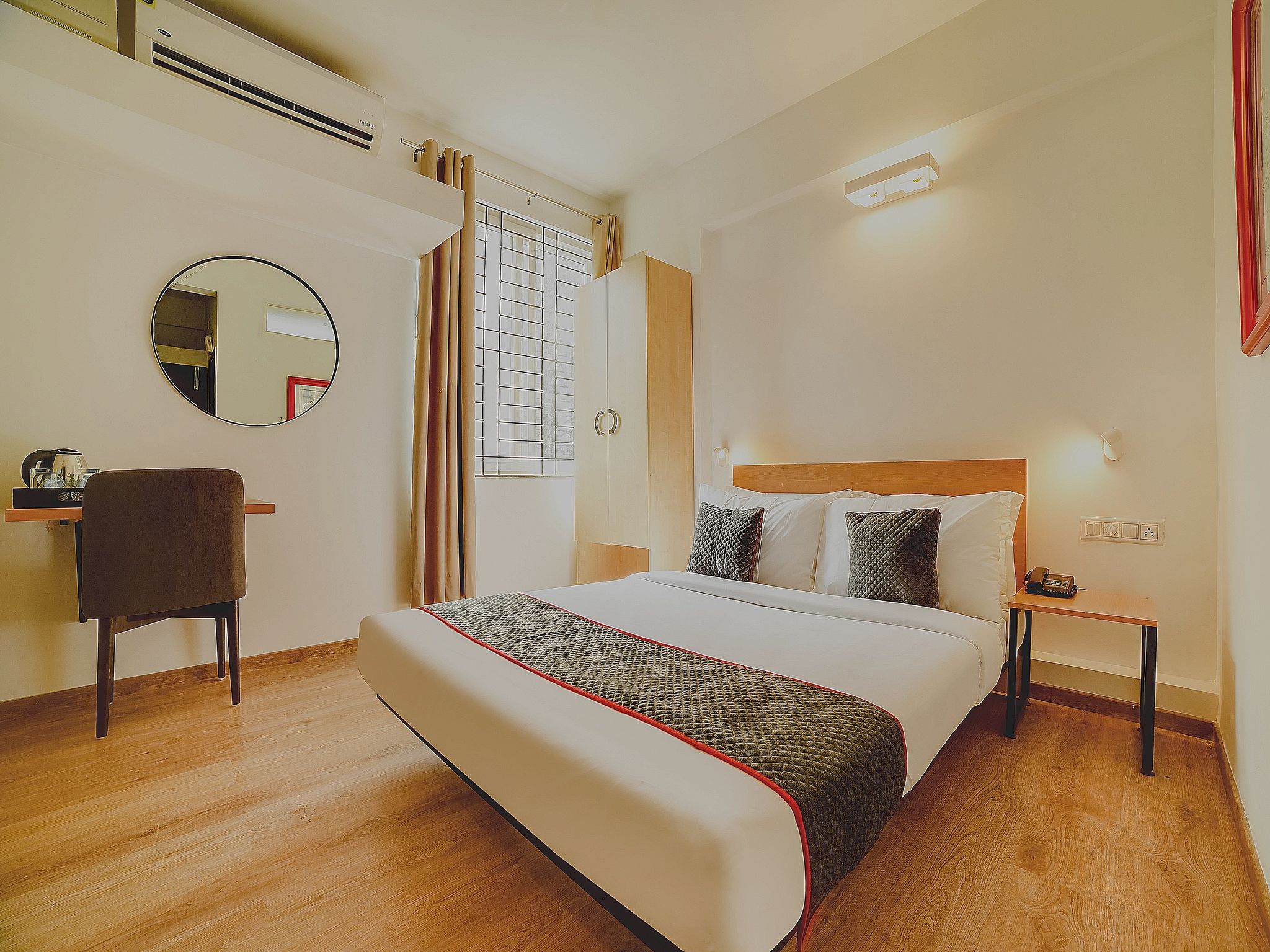 Townhouse Sarvar Hospitality Near Ascendas Park Square Mall Classic Room 9