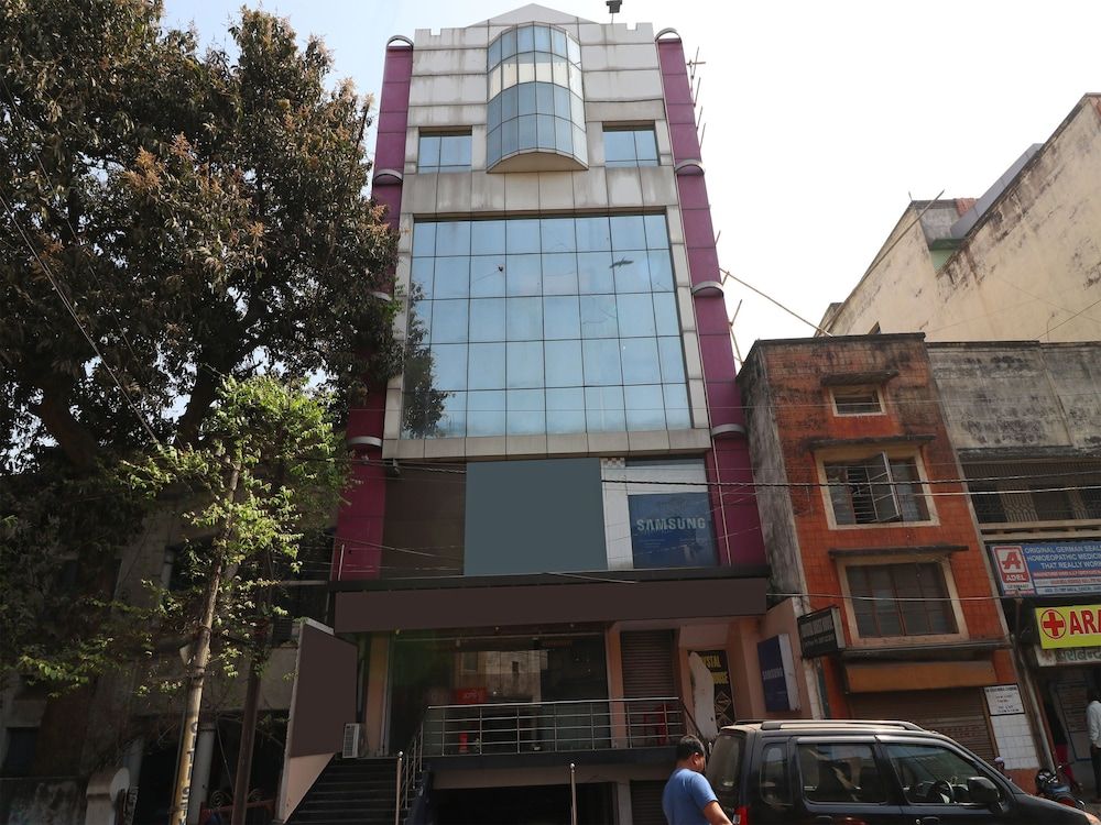 undefined OYO 11722 Crystal Guest House