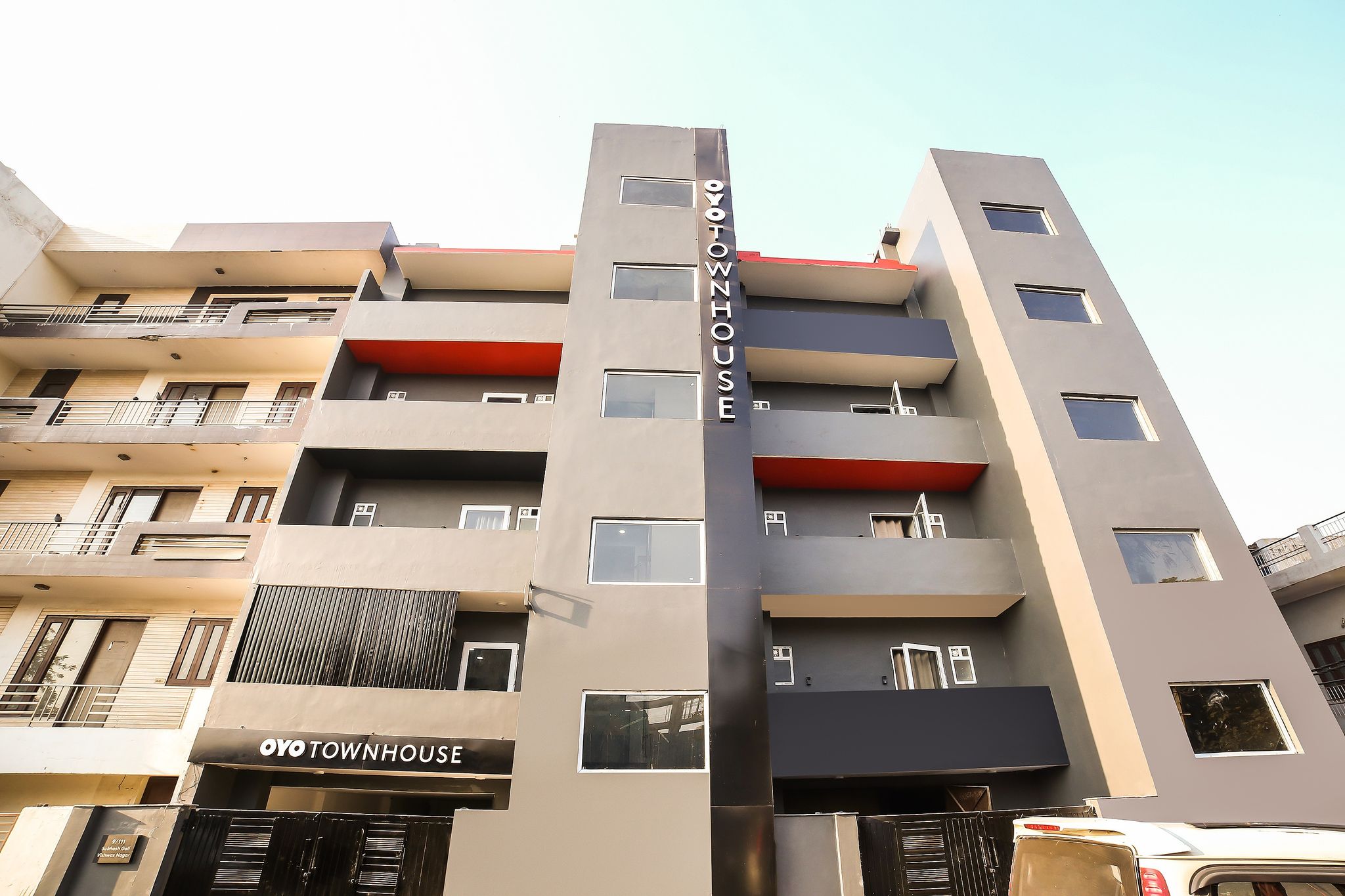Townhouse Shahdara Near Yamuna Sports Complex Formerly Hotel Ipotel