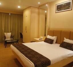 The Grand Inn