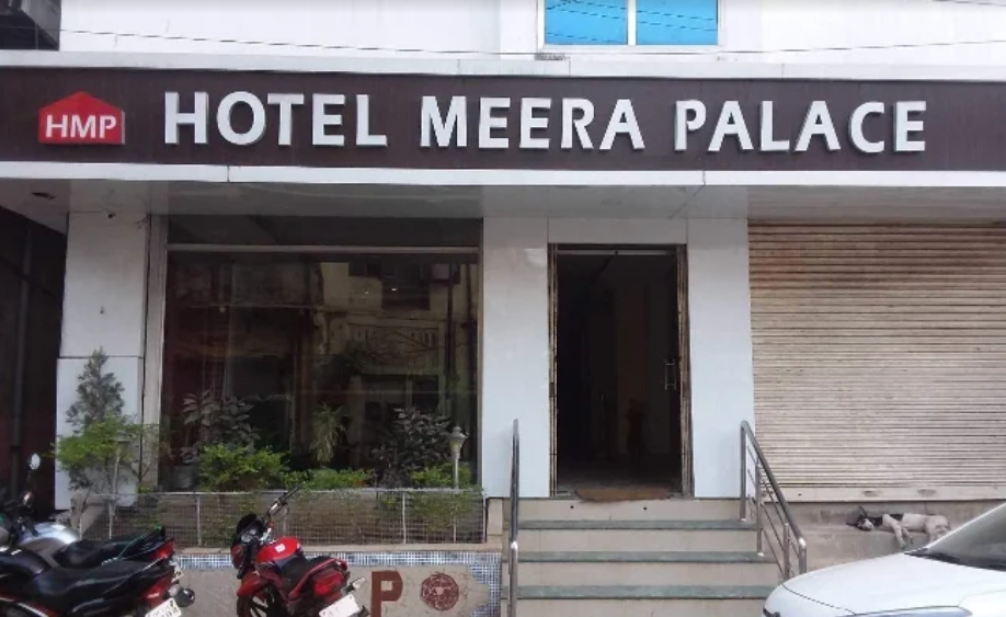 Hotel Meera Palace