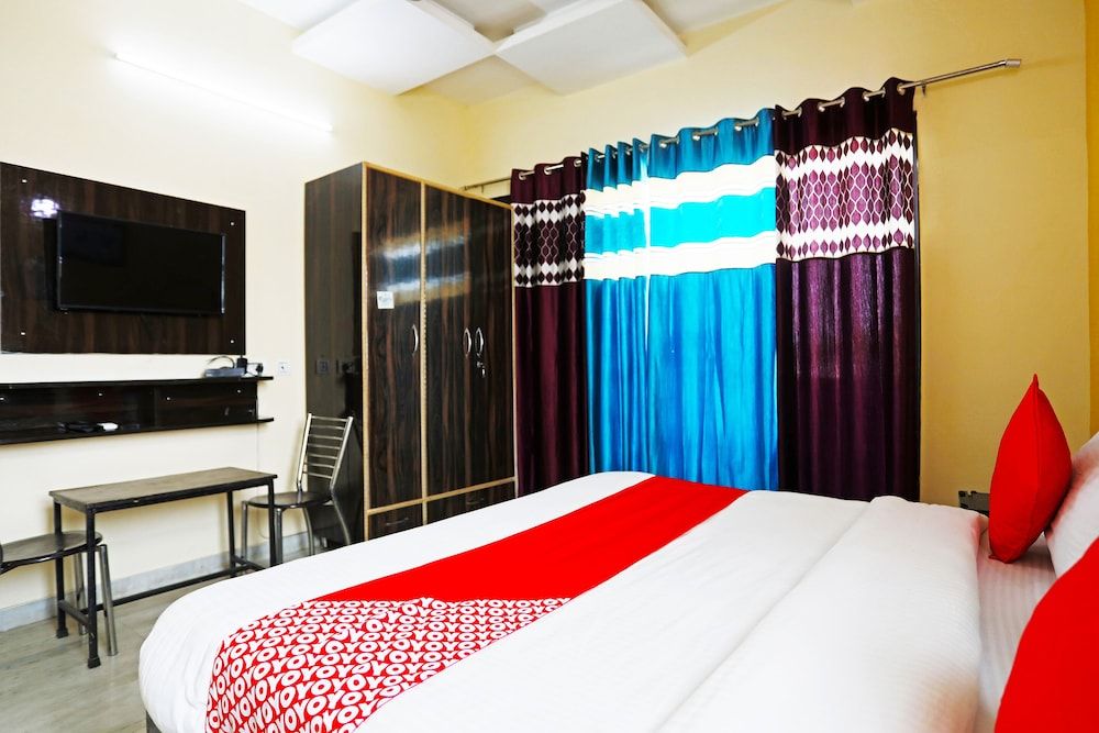 OYO 9382 Sweet Homes Double Room 2