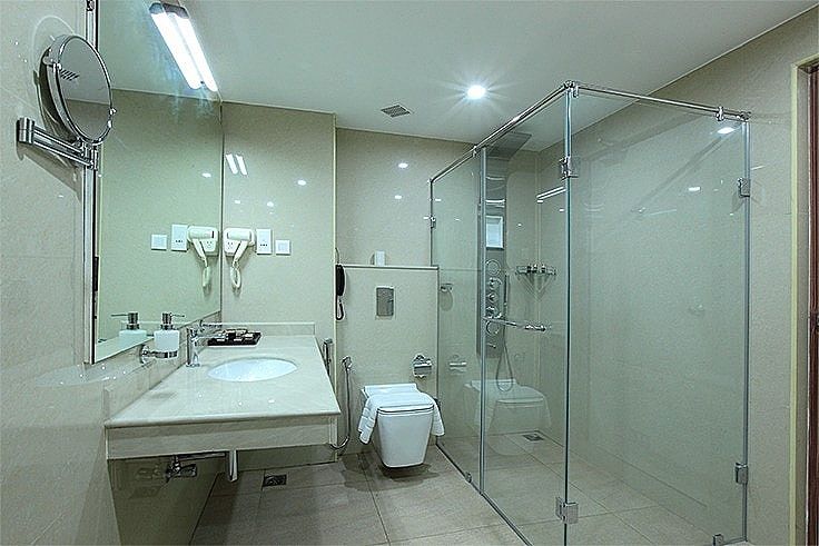 TRIBUTE ROYALE Deluxe Room 6