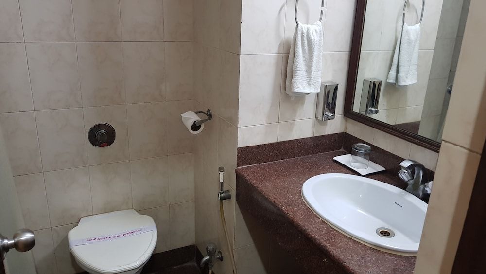 Hotel Sriyash Regency Executive Room 11
