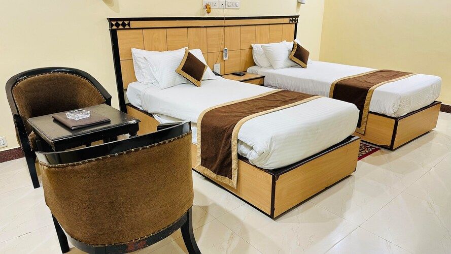 Hotel Sriyash Regency Executive Room 5