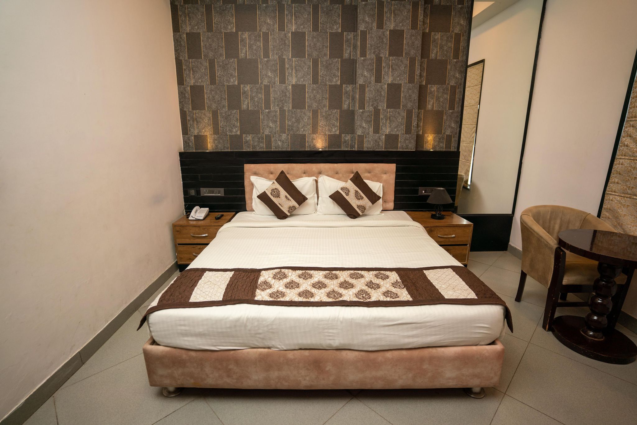 Hotel Nakshatra Premium 2