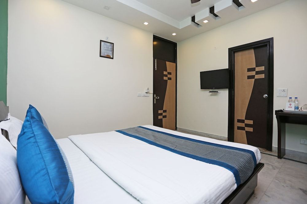OYO 9720 Home Stay Virat Residency Double or Twin Room 2