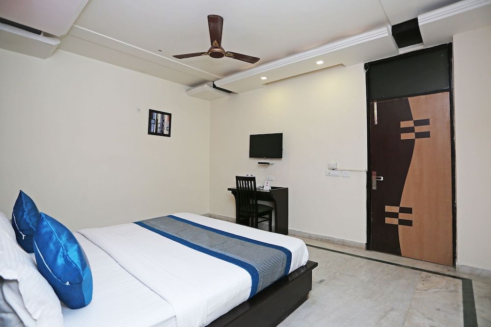OYO 9720 Home Stay Virat Residency Double or Twin Room 4