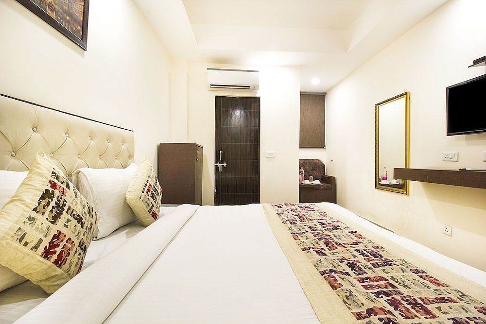 Classic Deluxe Double  Room