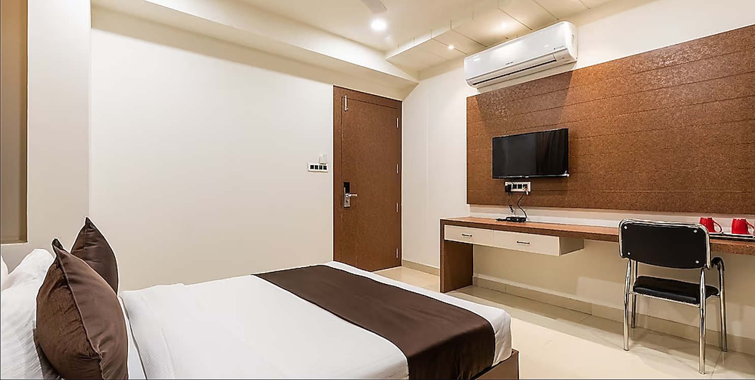 The Grand Shaurya Deluxe Room 14