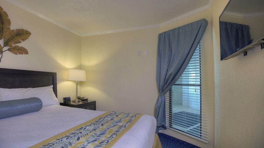 Suite, Queen and Sofa Bed, 1 Bedroom, Conservation View, Balcony