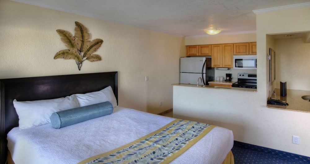 Sailport Waterfront Suites