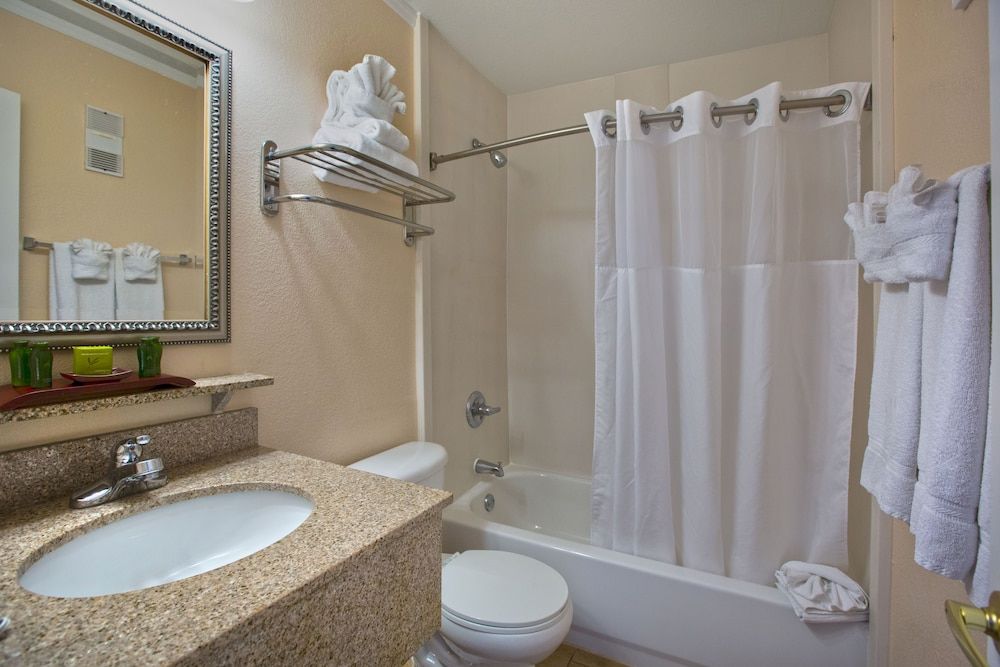 Suite, Queen and Sofa Bed, 1 Bedroom, Bay or Pool View, Balcony