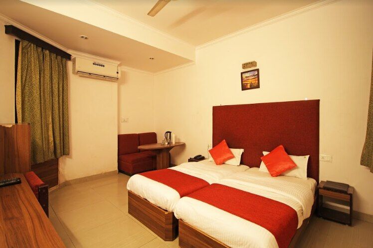 undefined Jai Guru Hotel 5