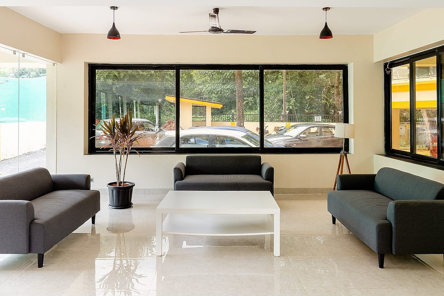 Casajuliana Siolim Deluxe Studio Room 3