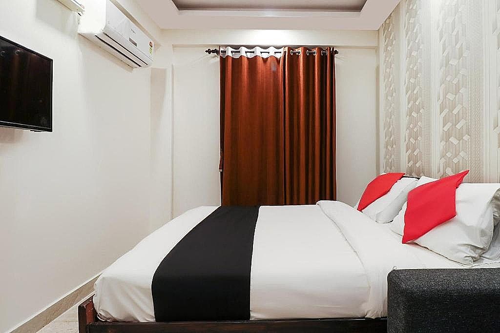 Capital O Golden Inn Deluxe Room 5