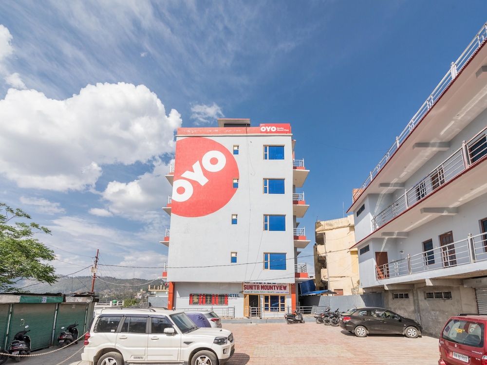 undefined OYO 19775 Sunita Mount View 2
