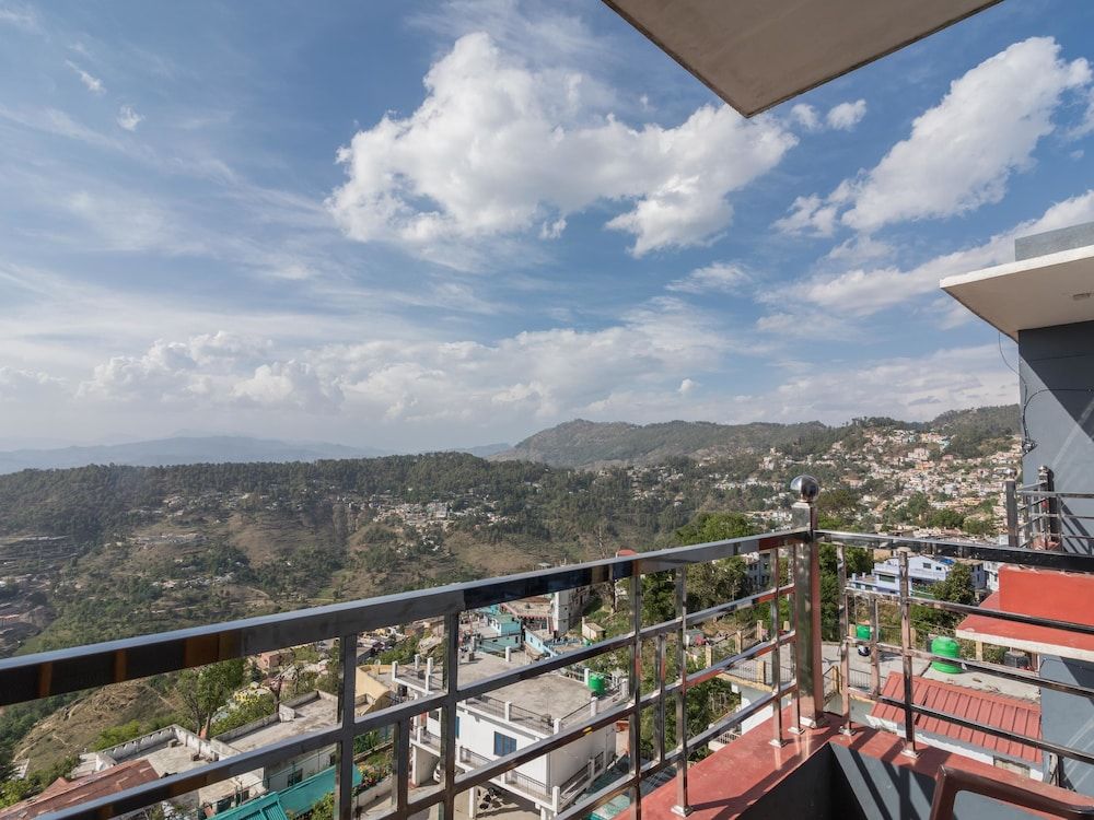 OYO 19775 Sunita Mount View Double or Twin Room 13