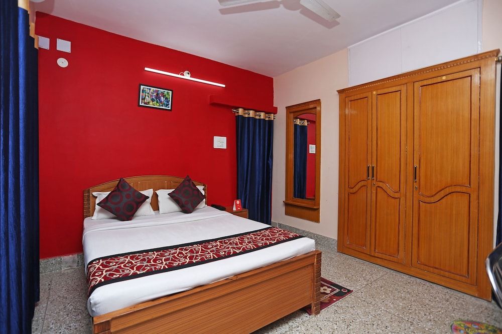 OYO 10994 Hotel Luxury INN Double or Twin Room 5