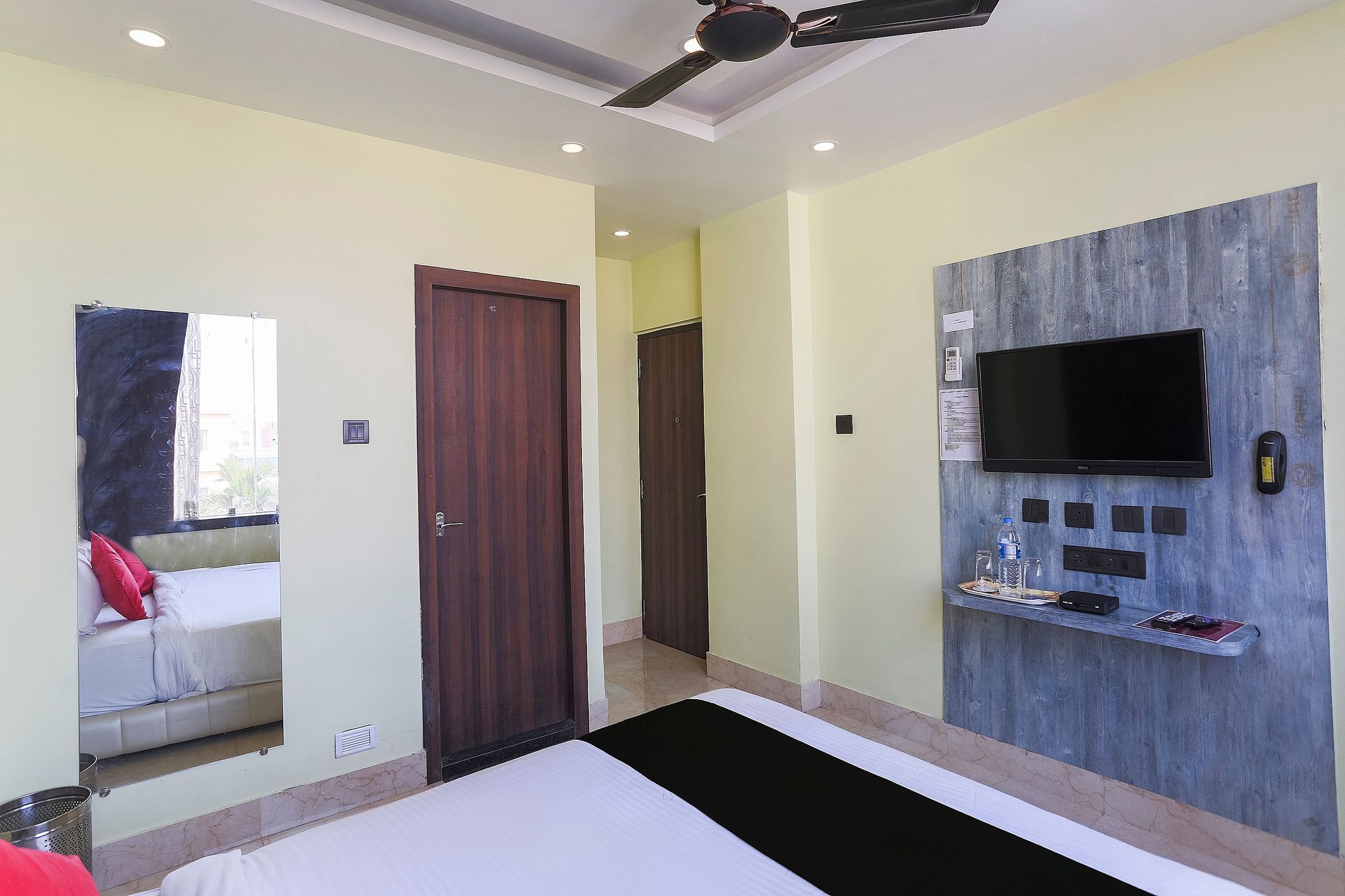 Hotel O Aspiring Inn Jyotirindra Nandi Metro Station Classic 15