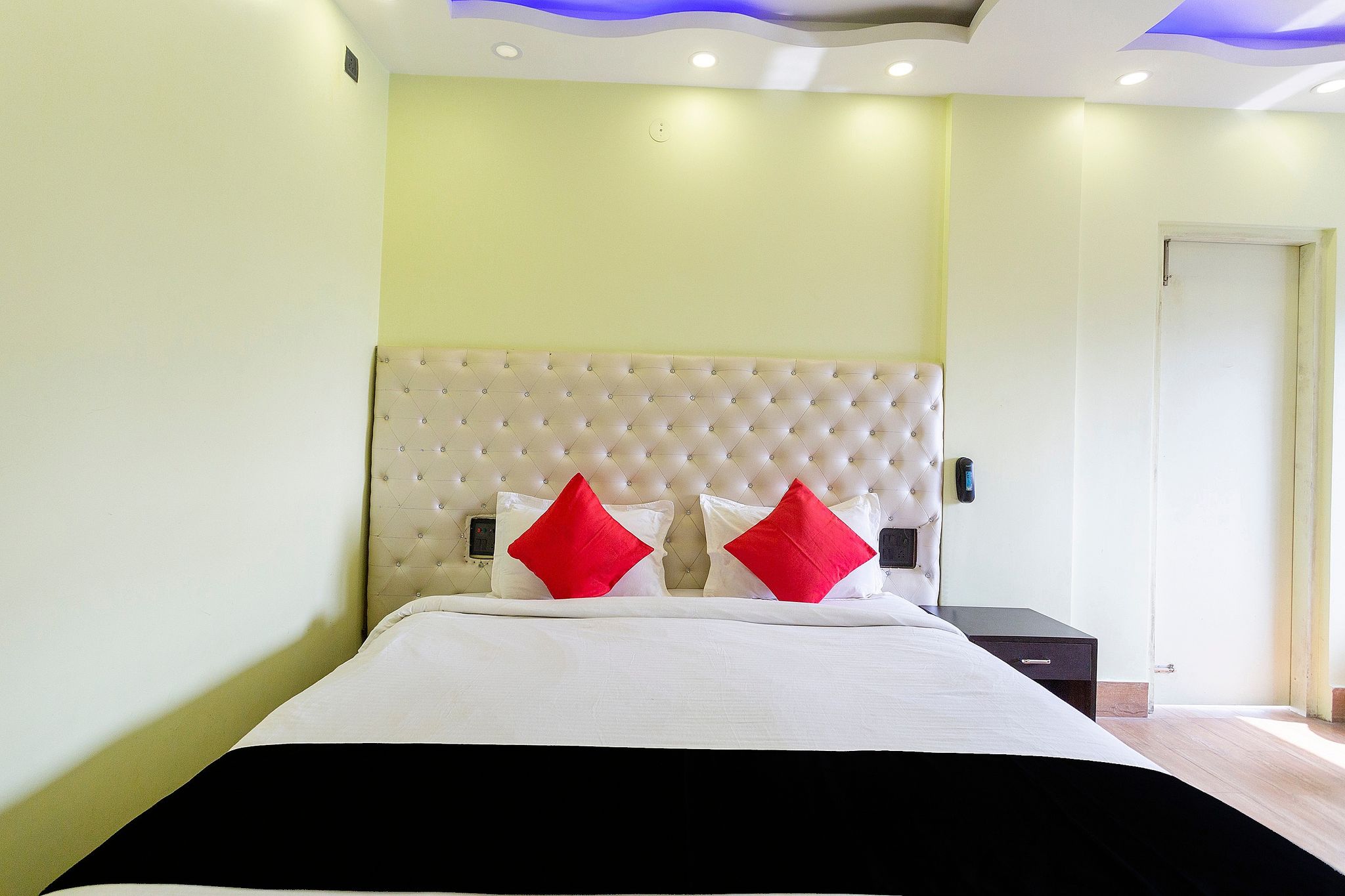 Hotel O Aspiring Inn Jyotirindra Nandi Metro Station Classic 9