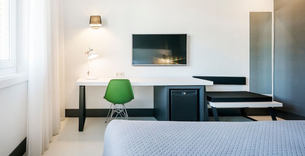 Hotel ILUNION Bilbao Double Room 6