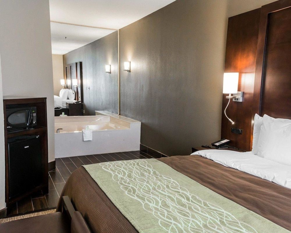 Standard Room, Whirlpool, King Bed, Non-Smoking