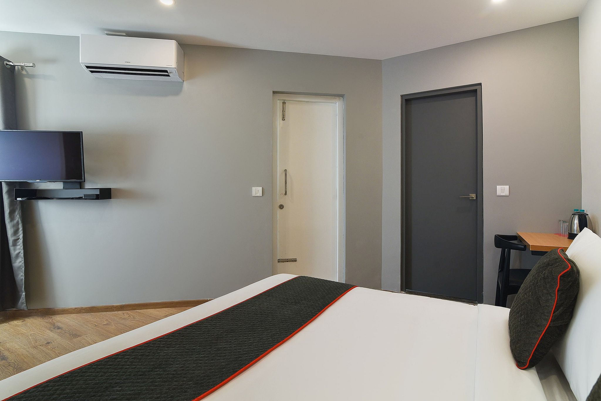 Super Townhouse Spruce Hotels Bellandur Classic with View 5