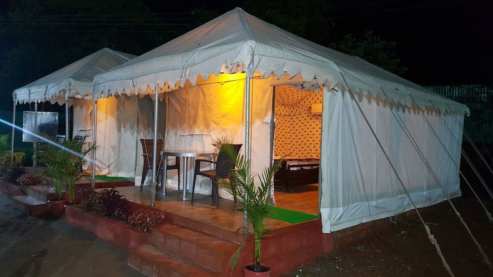 undefined Royal Resort 9