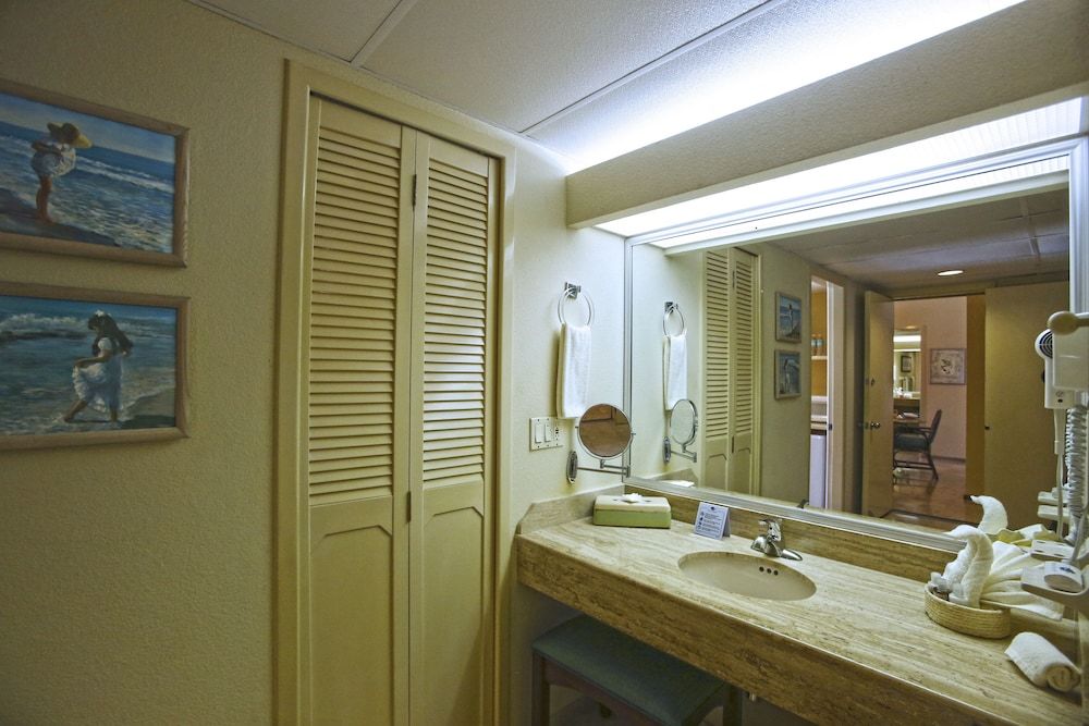 The Royal Sands Resort & Spa All Inclusive Junior Suite, 2 Double Beds, Ocean View 4